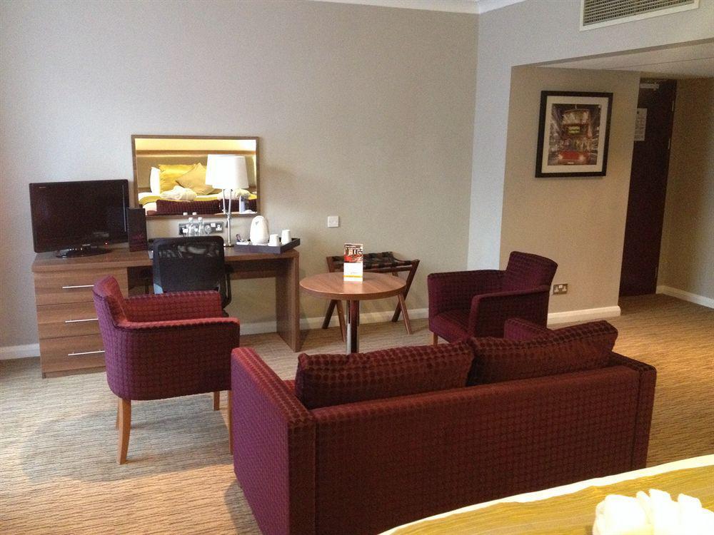 Clarion Croydon Park Hotel Экстерьер фото