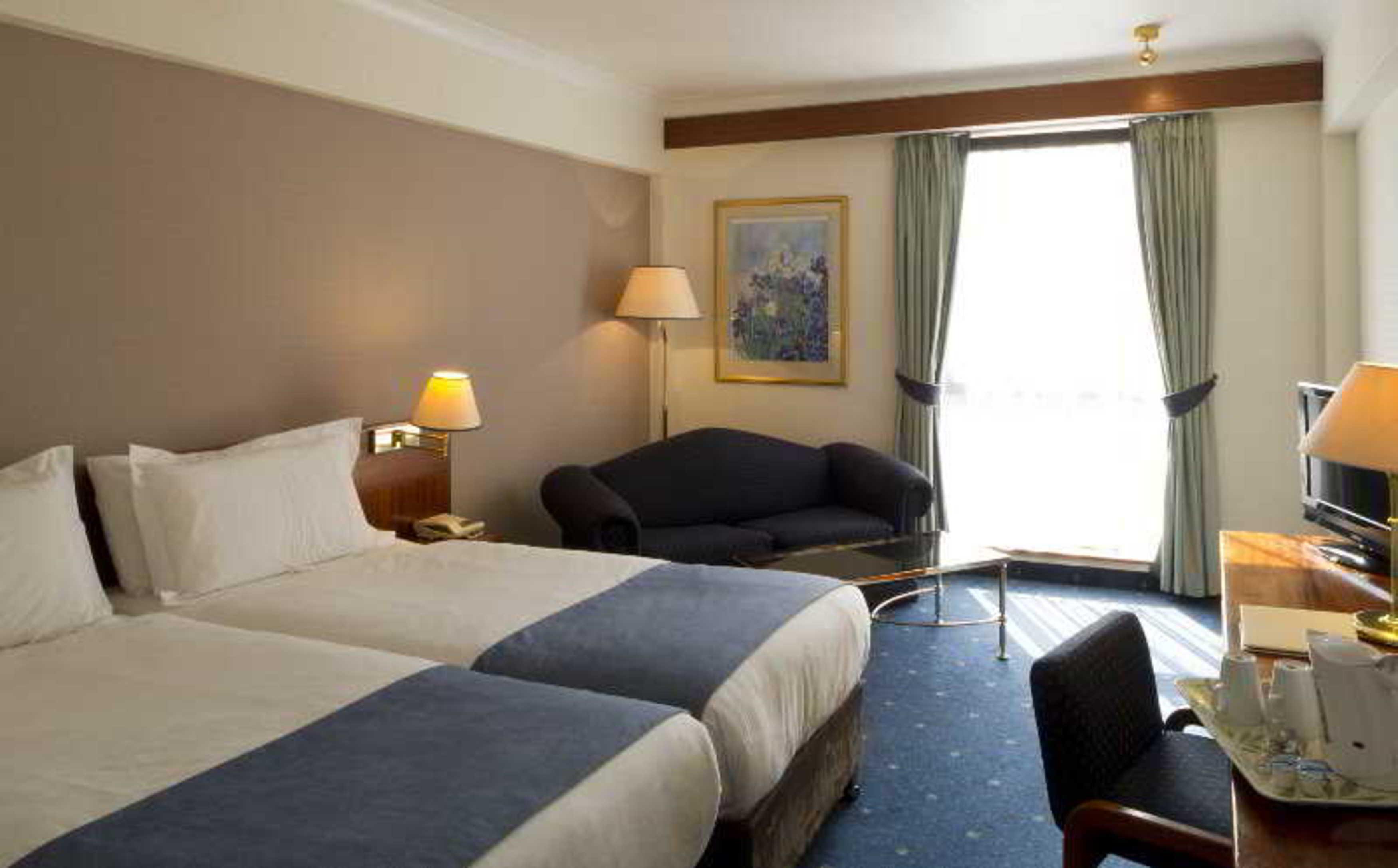 Clarion Croydon Park Hotel Экстерьер фото