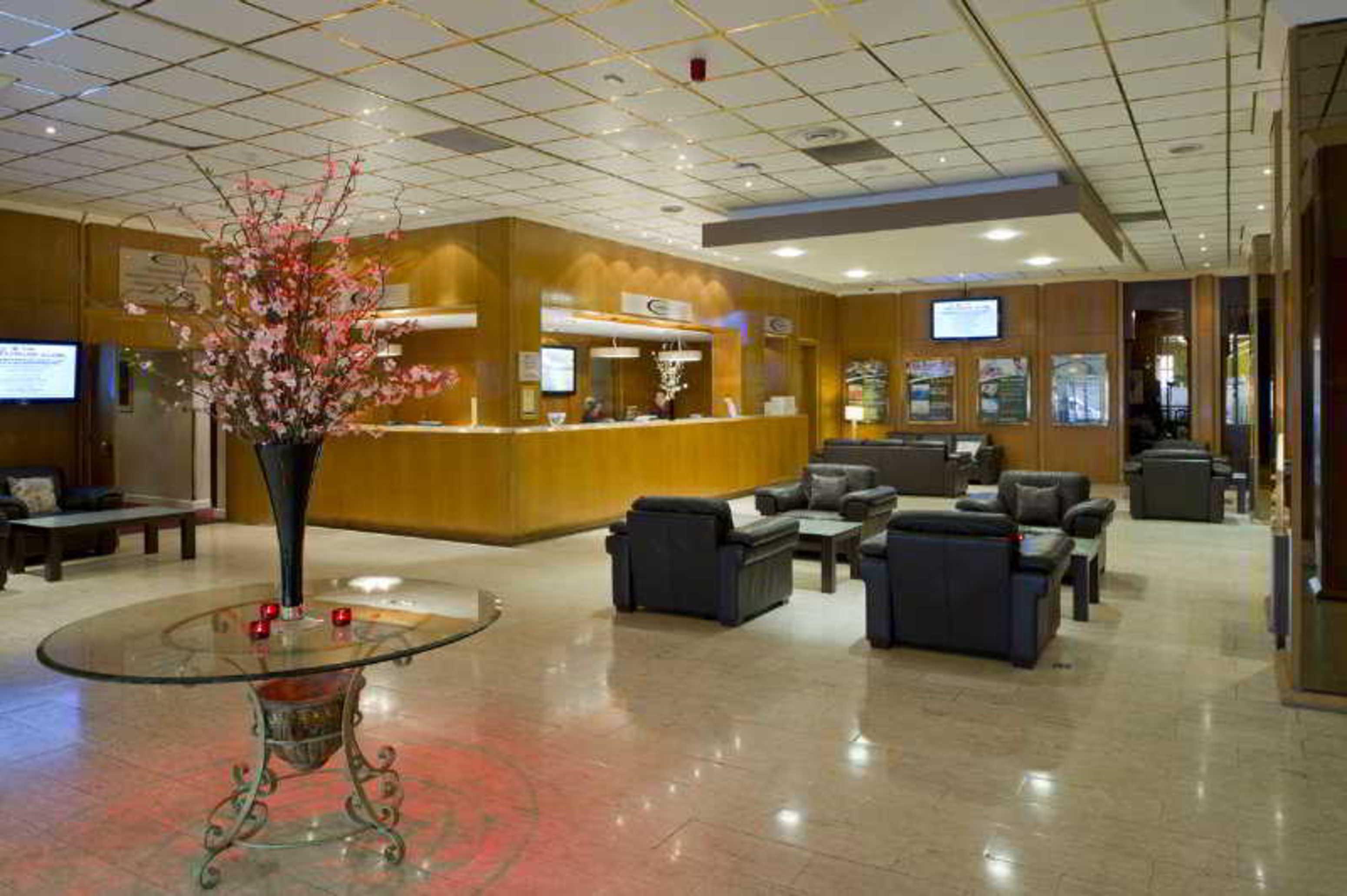 Clarion Croydon Park Hotel Интерьер фото